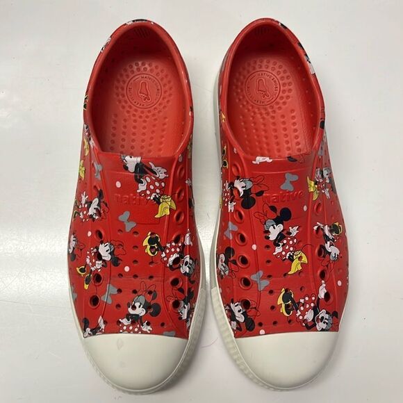 Native Disney Minnie Mouse Bows Heels Slip-On Perforated Shoes M/5 W/7 - Picture 1 of 14